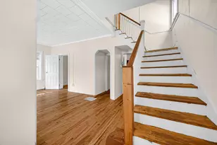 846 Stevenson St, Gary, IN 46406 - Photo 3