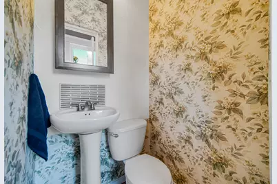 604 Weller Avenue, La Porte, IN 46350 - Photo 13