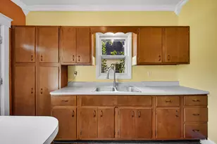 604 Weller Ave, La Porte, IN 46350 - Photo 9