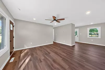 2816 W 38th Place, Hobart, IN 46342 - Photo 7