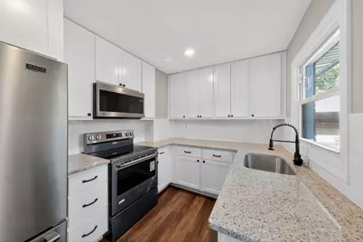 2816 W 38th Place, Hobart, IN 46342 - Photo 5