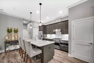 208 Campbell St, Valparaiso, IN 46385 - Photo 7