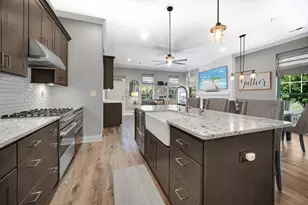 208 Campbell St, Valparaiso, IN 46385 - Photo 9