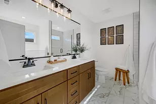 306 Holst Ln, Valparaiso, IN 46385 - Photo 13