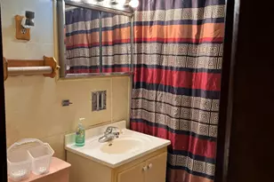 1752 Hayes St, Gary, IN 46404 - Photo 17