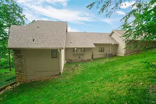 54 Braemar Dr, Valparaiso, IN 46385 - Photo 41