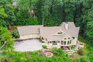 54 Braemar Dr, Valparaiso, IN 46385 - Photo 1