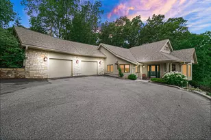 54 Braemar Dr, Valparaiso, IN 46385 - Photo 37