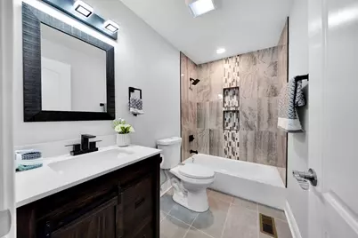 1297 W 17th Avenue, Gary, IN 46407 - Photo 9