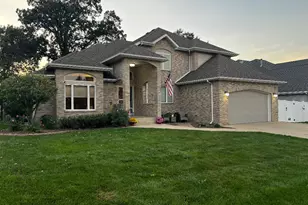 2914 Morningside Dr, Crown Point, IN 46307 - Photo 1