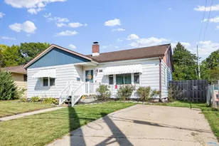 205 Lawrence St, La Porte, IN 46350 - Photo 19