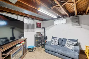 205 Lawrence St, La Porte, IN 46350 - Photo 15