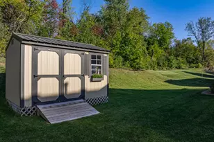 4010 Crown Dr, Valparaiso, IN 46383 - Photo 43