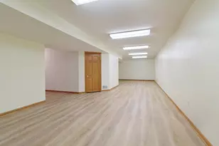 822 Boxwood Dr, Munster, IN 46321 - Photo 21