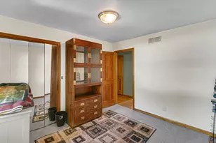 5605 N Campbell St, Valparaiso, IN 46385 - Photo 17