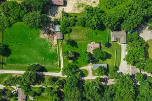 5605 N Campbell St, Valparaiso, IN 46385 - Photo 3