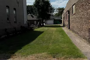 1607 Broadway St, East Chicago, IN 46312 - Photo 3