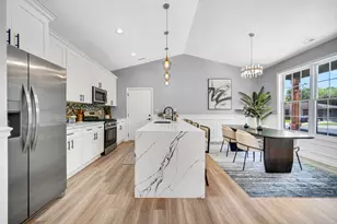 7468 Wilson Pl, Merrillville, IN 46410 - Photo 3