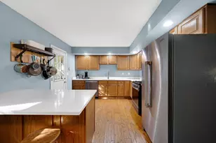 166 N Woodland Dr, La Porte, IN 46350 - Photo 7