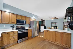 166 N Woodland Dr, La Porte, IN 46350 - Photo 9