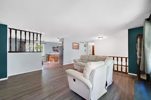 166 N Woodland Dr, La Porte, IN 46350 - Photo 5