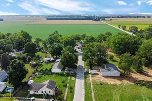 303 Malvern Rd, Kingsford Heights, IN 46346 - Photo 5