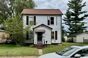 619 Lane St, North Judson, IN 46366 - Photo 1