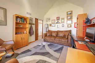 10123 Azalea Dr, Crown Point, IN 46307 - Photo 7