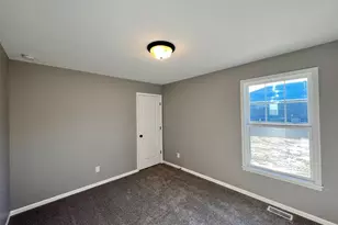 5056 Stephen Ln, Lowell, IN 46356 - Photo 11