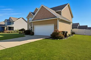 3353 Field Hawk Dr, Valparaiso, IN 46383 - Photo 33