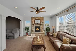 3353 Field Hawk Dr, Valparaiso, IN 46383 - Photo 3