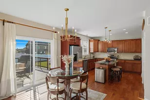 3353 Field Hawk Dr, Valparaiso, IN 46383 - Photo 7