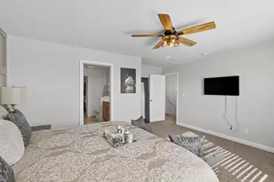 3353 Field Hawk Dr, Valparaiso, IN 46383 - Photo 17