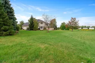 281 Larwick Cir, Valparaiso, IN 46385 - Photo 39