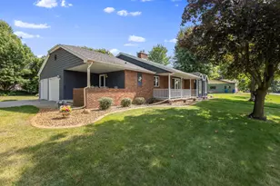 1905 Juniper St SW, Demotte, IN 46310 - Photo 3