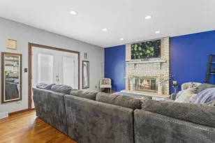 9807 Ivy Ln, Munster, IN 46321 - Photo 13