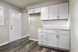 1570 Hendricks St, Gary, IN 46404 - Photo 7