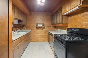 125 E Lake Front Dr, Beverly Shores, IN 46301 - Photo 11