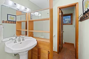 125 E Lake Front Dr, Beverly Shores, IN 46301 - Photo 17