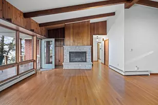 125 E Lake Front Dr, Beverly Shores, IN 46301 - Photo 5