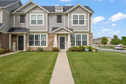 970 E 114th Place, Crown Point, IN 46307 - Photo 1