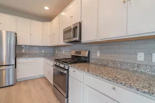 6363 Glenbrook Ave, Portage, IN 46368 - Photo 9