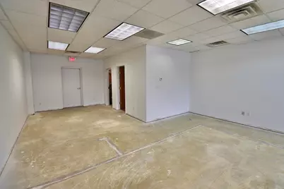 105 J Street, La Porte, IN 46350 - Photo 7