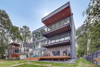 7705 Lake Shore Drive, Gary, IN 46403 - Photo 3