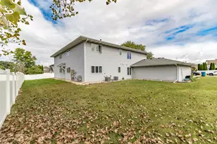 2308 Barbara Jean Dr, Schererville, IN 46375 - Photo 5