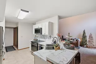 9465 Van Buren Ct, Crown Point, IN 46307 - Photo 5