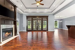 5708 Fountain View Dr, Wheatfield, IN 46392 - Photo 9