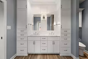 5708 Fountain View Dr, Wheatfield, IN 46392 - Photo 21