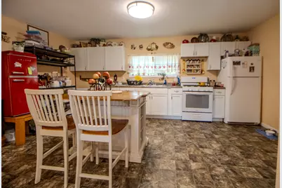 207 W Lake Street, Knox, IN 46534 - Photo 5