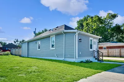 1152 E Roosevelt Street, Hammond, IN 46320 - Photo 3